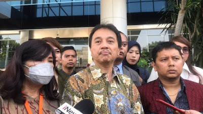 Roy Suryo Ditetapkan Jadi Tersangka Kasus Meme Stupa Mirip Jokowi