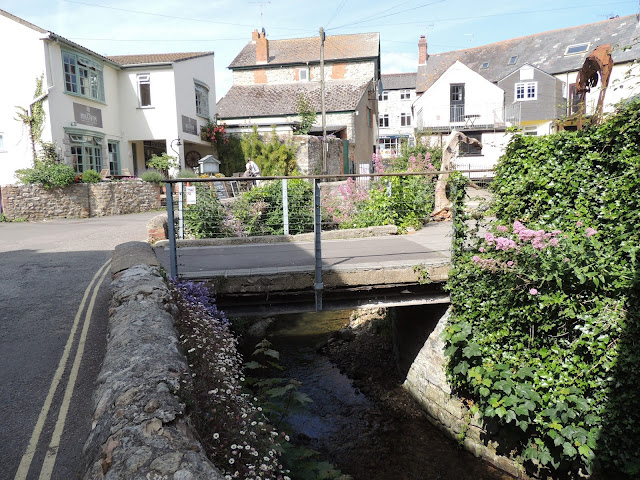 Camilla Jane || Travel to Lyme Regis