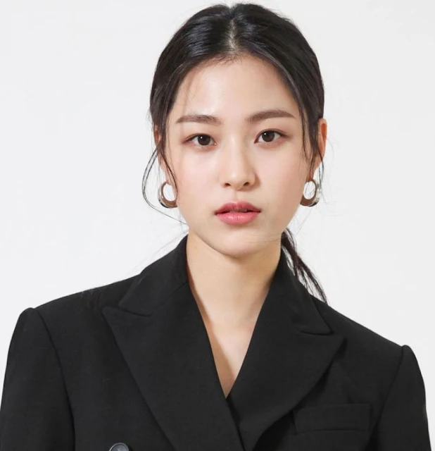 Biodata Lee Soo Kyung, Agama, Drama Dan Profil Lengkap