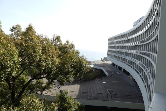 Pestana Casino Park Hotel, Madeira - Blick vom Balkon Richtung Meer