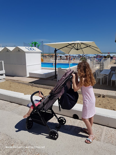 Da sola in vacanza al mare con i bambini.