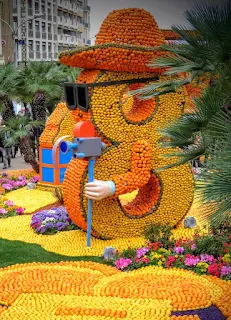 Pictures of France: Sculpture at the Menton Citrus Festival