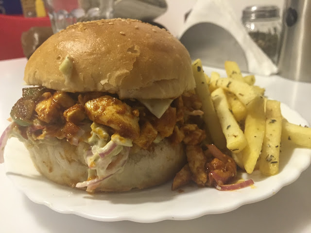 the pretty simple life hunger pangs bandra restaurant review