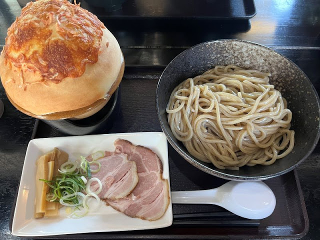 UMA TSUKEMEN