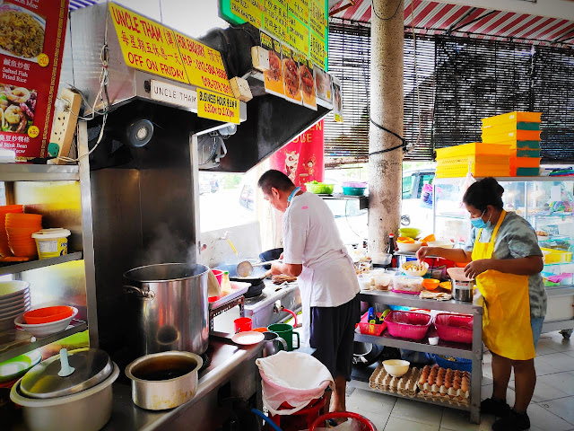 Uncle Tham Famous Fried Noodle & Rice Stall In Taman Yulek Cheras