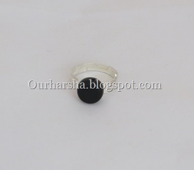 Adjustable Black Beaded Ring (2)