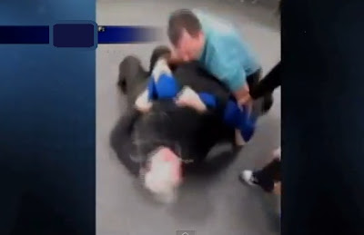 alumno de colegio ataca a roger francis subdirector de la escuela