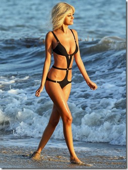 Zahia-Dehar-Sexy-Bikini-Candids-At-Malibu-Beach-21