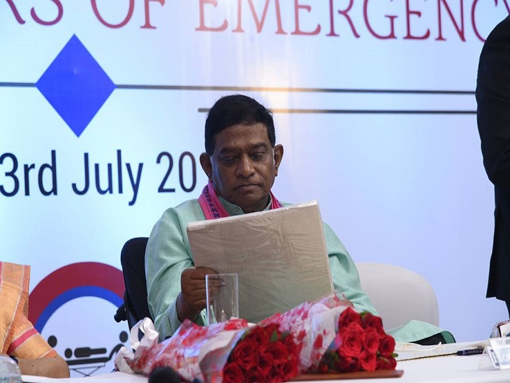 Ajit Jogi, the picture was taken in the year 2017 at a hotel in Raipur during Speech of Desire death at a medical conference.