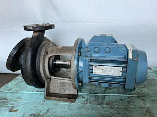MERSER PUMP A.25.AH.MEK New  for sale   below new pump we have for sale: Maker: MERSER PUMP Type: A.25. AH NO: 61786  Qty 1 condition:  new MOTOR Maker :ABB volt:440 - hz:  60HZ AND 50HZ  rpm: 1720 -kw: 0.90-  A: 1.63 Worldwide delivery Feel free to contact us for any of marine requirements. ALlso we have new available as below:  A.25. BH  NEW A.38H.MEK   NEW