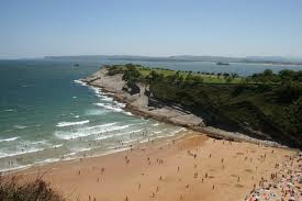 http://www.escapadarural.com/blog/las-playas-de-cantabria-mas-visitadas-por-los-surfistas/