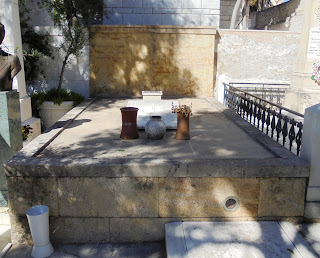 το ταφικό μνημείο του Οίκου Παππά στο Α΄ Νεκροταφείο των Αθηνών