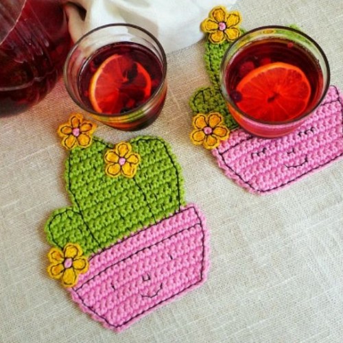 Happy Cactus Coaster - Free Crochet Pattern