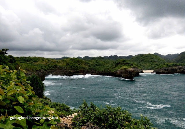 view dari pulau kalong