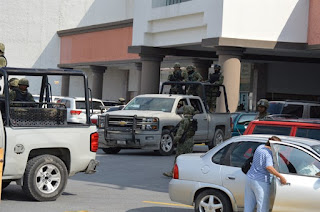 En busca de sicario blindan zona Del Río Plaza Comercial en Reynosa Tamaulipas