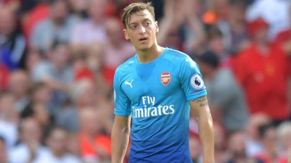 Arsenal Legend Ian Wright Blasts Mezut Ozil Over Facebook Post