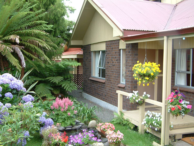 Garden house design ideas, Small garden house designs