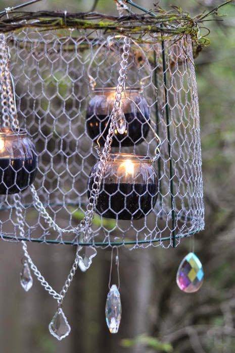 rustic flower pot ideas Tomato Cage into Chandelier | 465 x 700