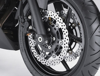 2011 Kawasaki Ninja 650R Front Brake View