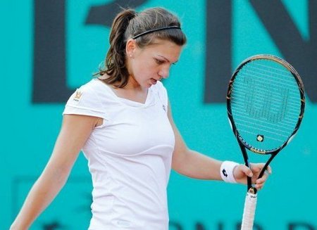 Addition by subtraction Pro tennis player's Simona Halep's breast 