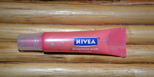 Nivea-Glamorous-Gloss-Pink-Sugar+nivea-lip-balm.png