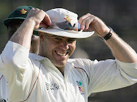 Ex-Zimbabwe cricket captain Heath Streak handed 8-year ban for corruption.