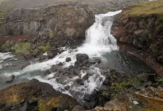 La Cascada Rjúkandafoss o Rjukandi, Islandia, Iceland.