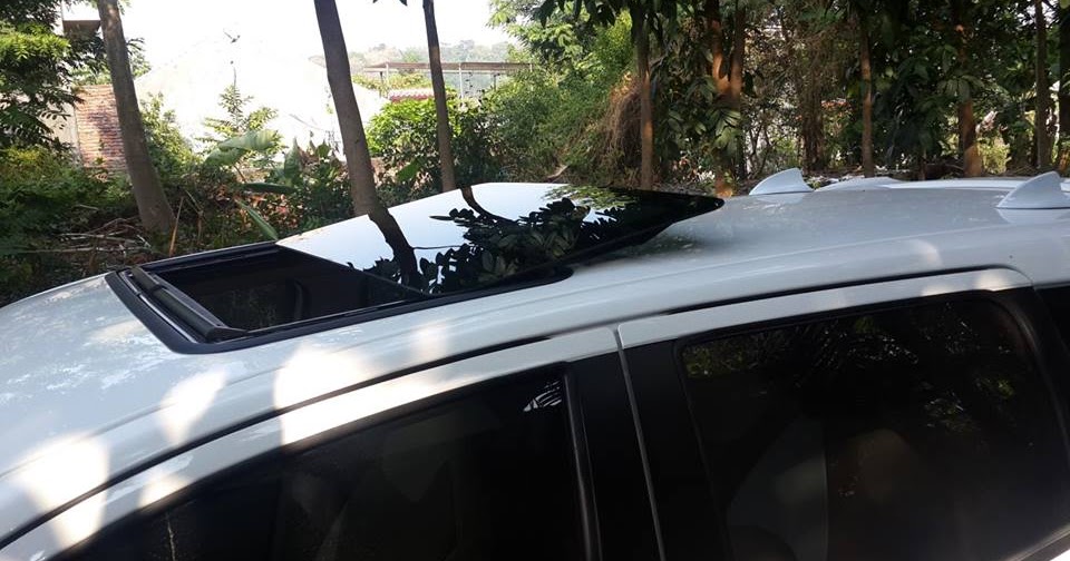 Otomotifan: Modifikasi Datsun Go+ Dengan Sunroof