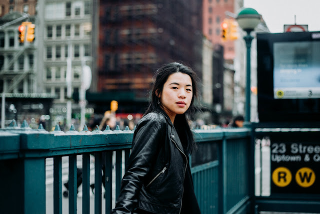 New York Street Style - Thuy Phamova - Bridge of Memories