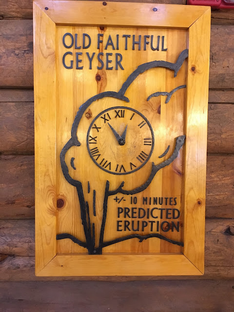 Old Faithful eruption clock