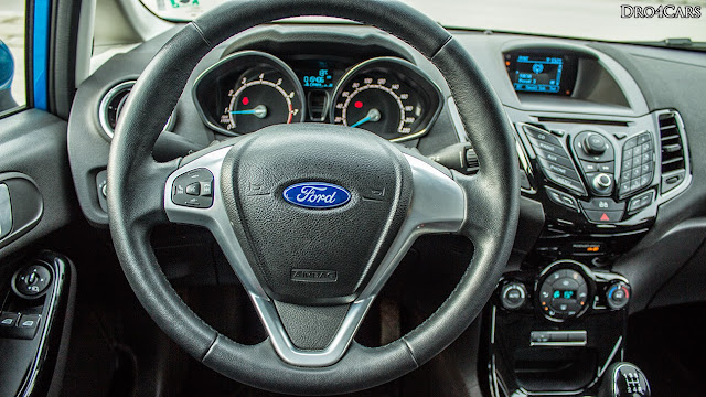 The 2014 Ford Fiesta steering wheel