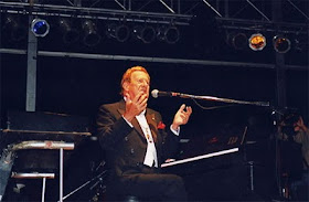 Mariano Mores y su orquesta