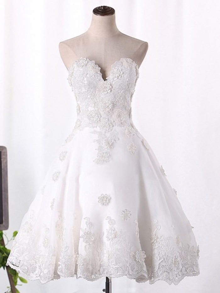 http://uk.millybridal.org/product/organza-sweetheart-a-line-knee-length-appliques-lace-wedding-dresses-ukm00023097-21794.html?utm_source=minipost&utm_medium=2597&utm_campaign=blog