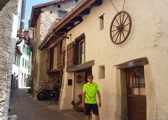 The cobblestone streets and well preserved medieval buildings dating from the 15th to 18th centuries of Lutry