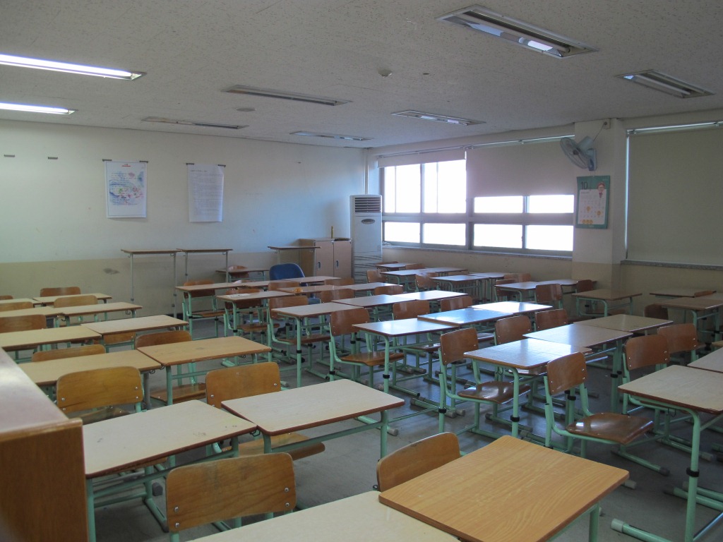 gambar ruang  kelas  sekolah yosephine dwi eka iksam 