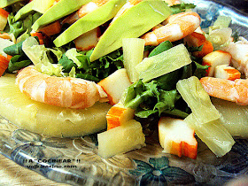 ensalada de marisco aguacate y piña