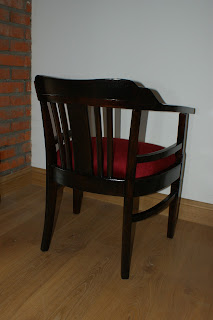 krzesło antyk po renowacji