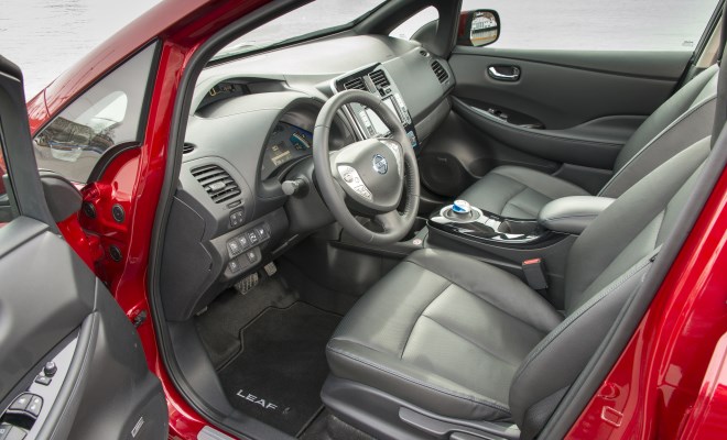 2013 Nissan Leaf interior