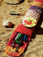 https://laventanaazul-susana.blogspot.com.es/2016/06/181-funda-porta-ganchillos-crochet.html