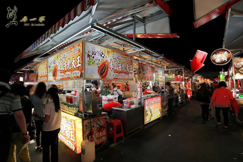 輔大花園觀光夜市｜蟹蟹光臨港式避風塘炒蟹