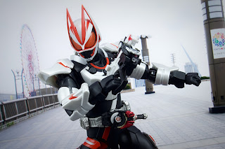 S.H. Figuarts Kamen Rider Geats MagnumBoost Form 29