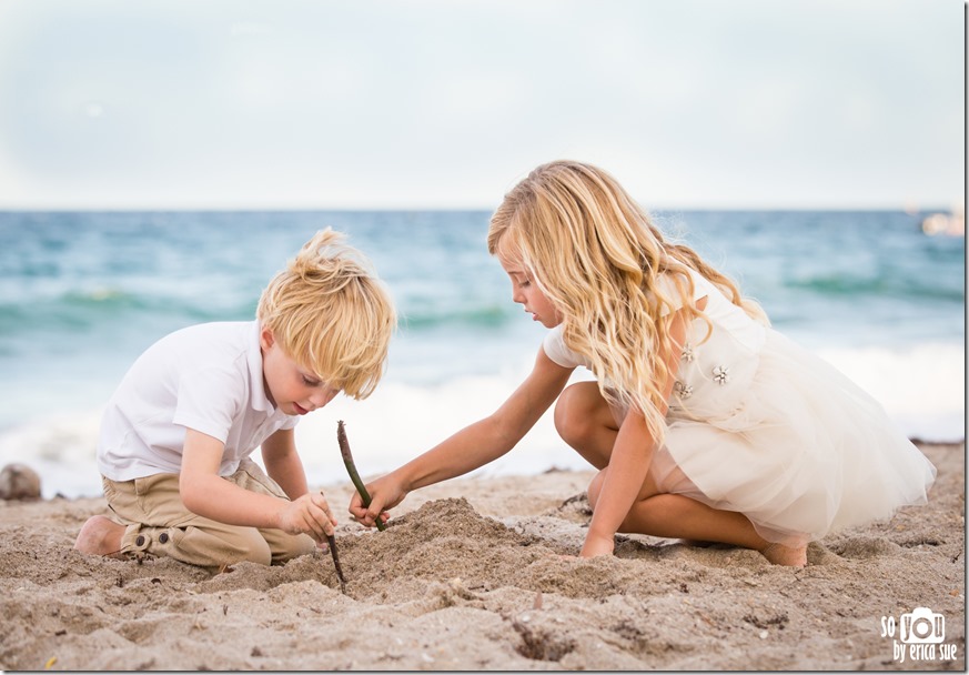 2048 family painting photo session beach-1071