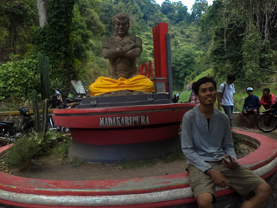 air terjun madakaripura