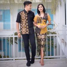 kebaya couple