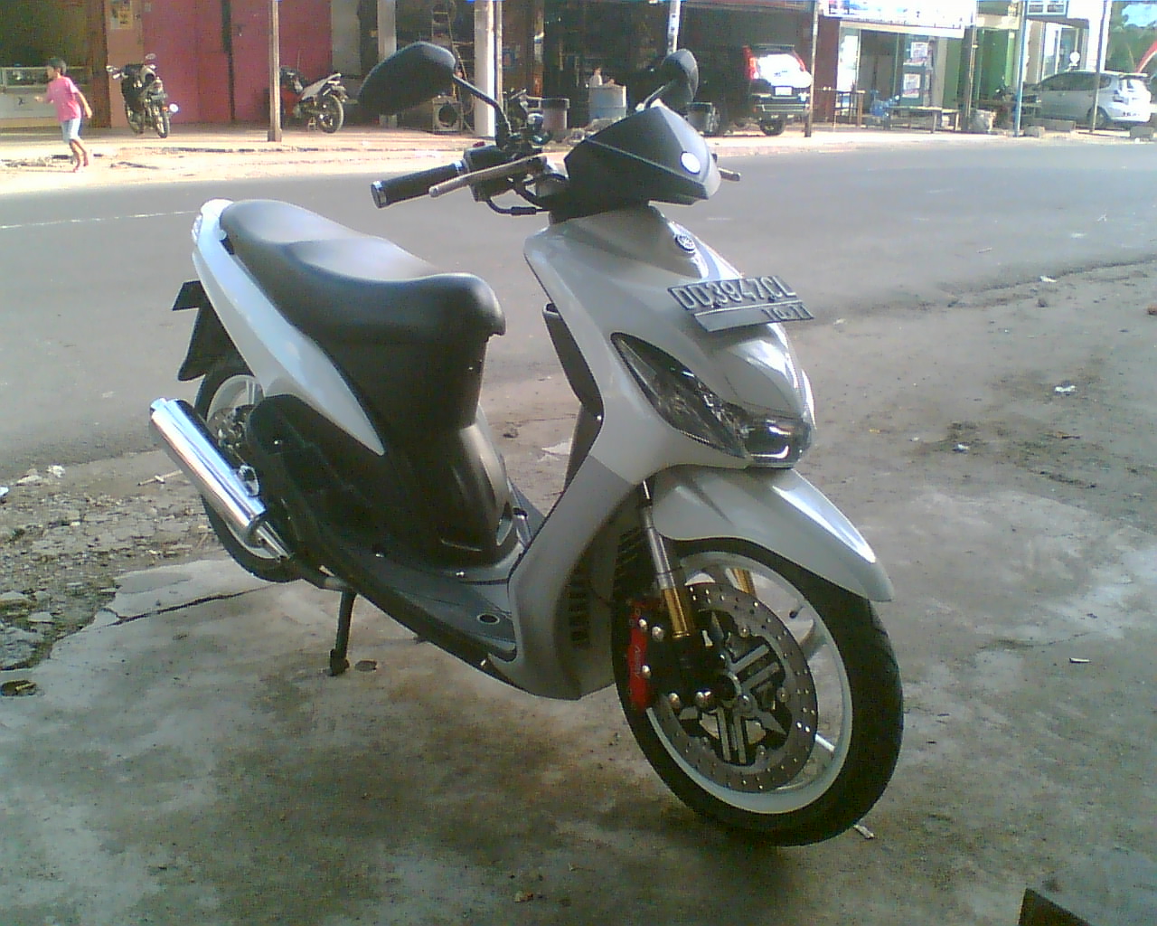 Modifikasi Mio Putih Sidrap Modif