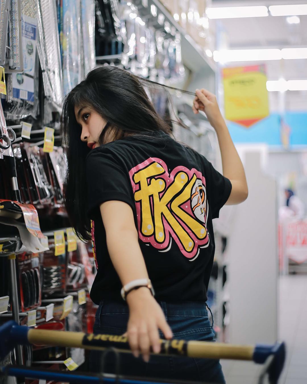 5 Merk Kaos Distro Lokal Terkenal Di Indonesia 2019