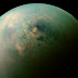 La luna de Saturno, Titán, podría estar incrustada con extraños minerales sobrenaturales