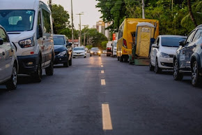 Cícero Lucena inaugura asfalto de cinco vias no Brisamar e entrega nova iluminação em LED para três bairros