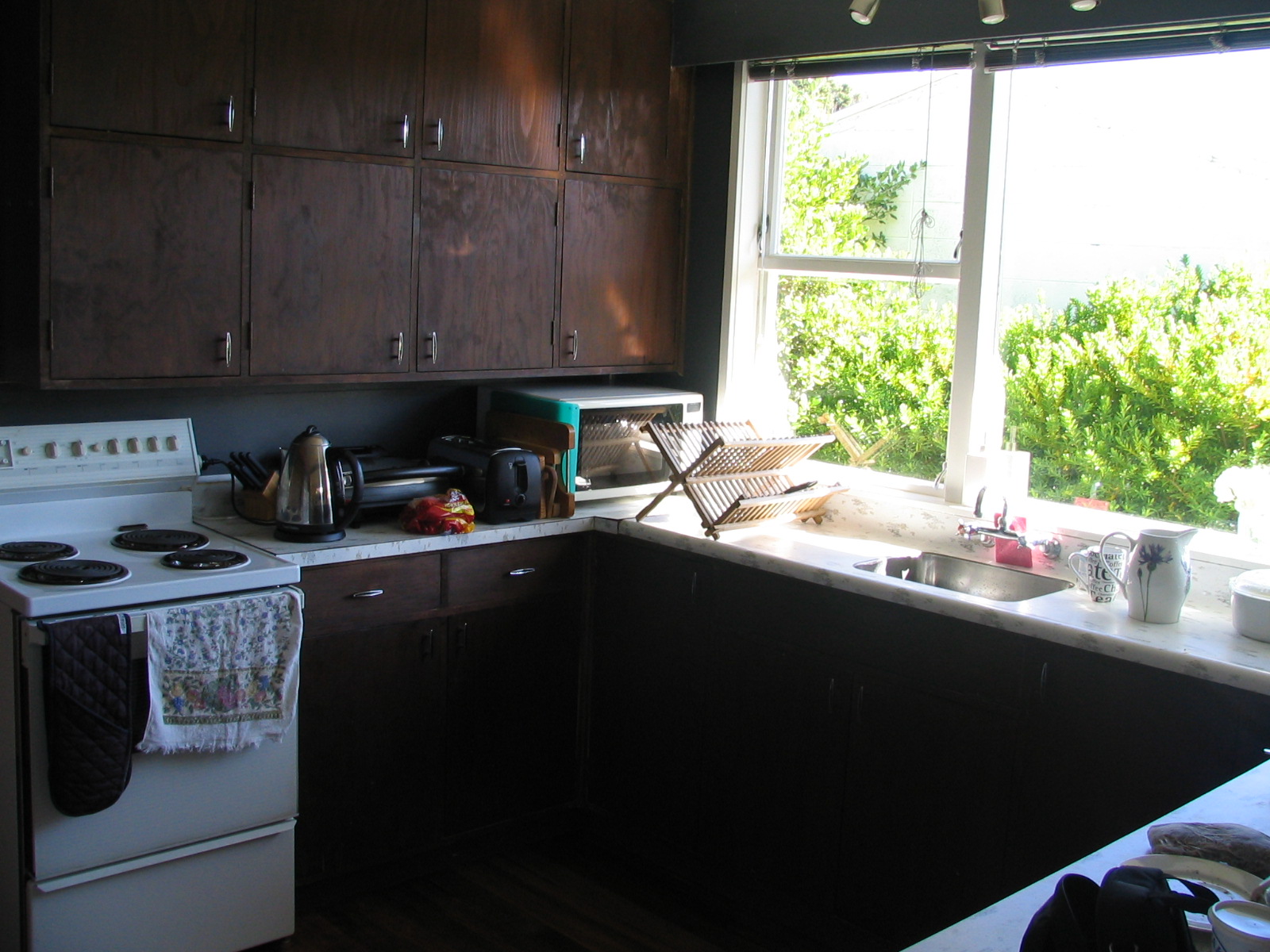 Old Kitchen Pictures Old Kitchen units