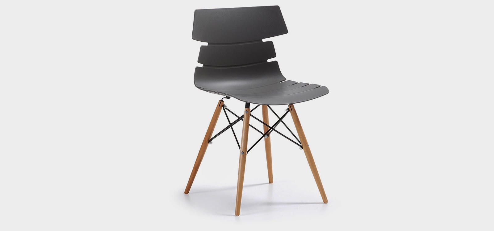 http://www.portobellostreet.es/mueble/35471/PULMAK-SILLA-PATA-MADERA-ASIENTO-PLASTICO-GRIS-S03